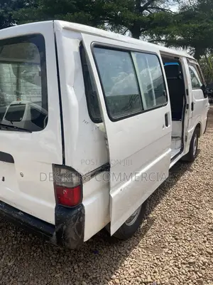 Nissan Vanette 2002 White