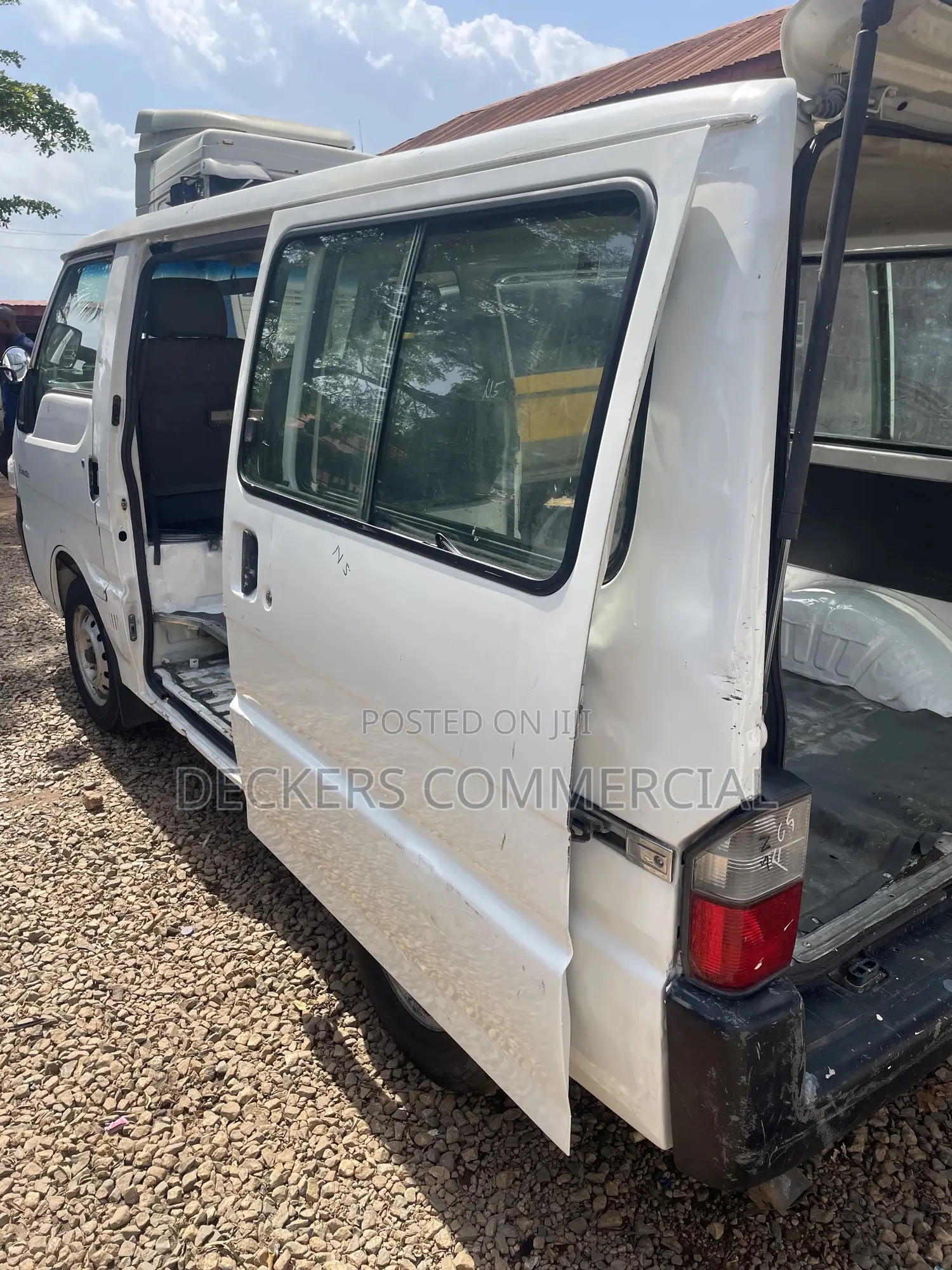 Nissan Vanette 2002 White