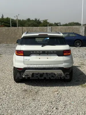 Car 2016 White