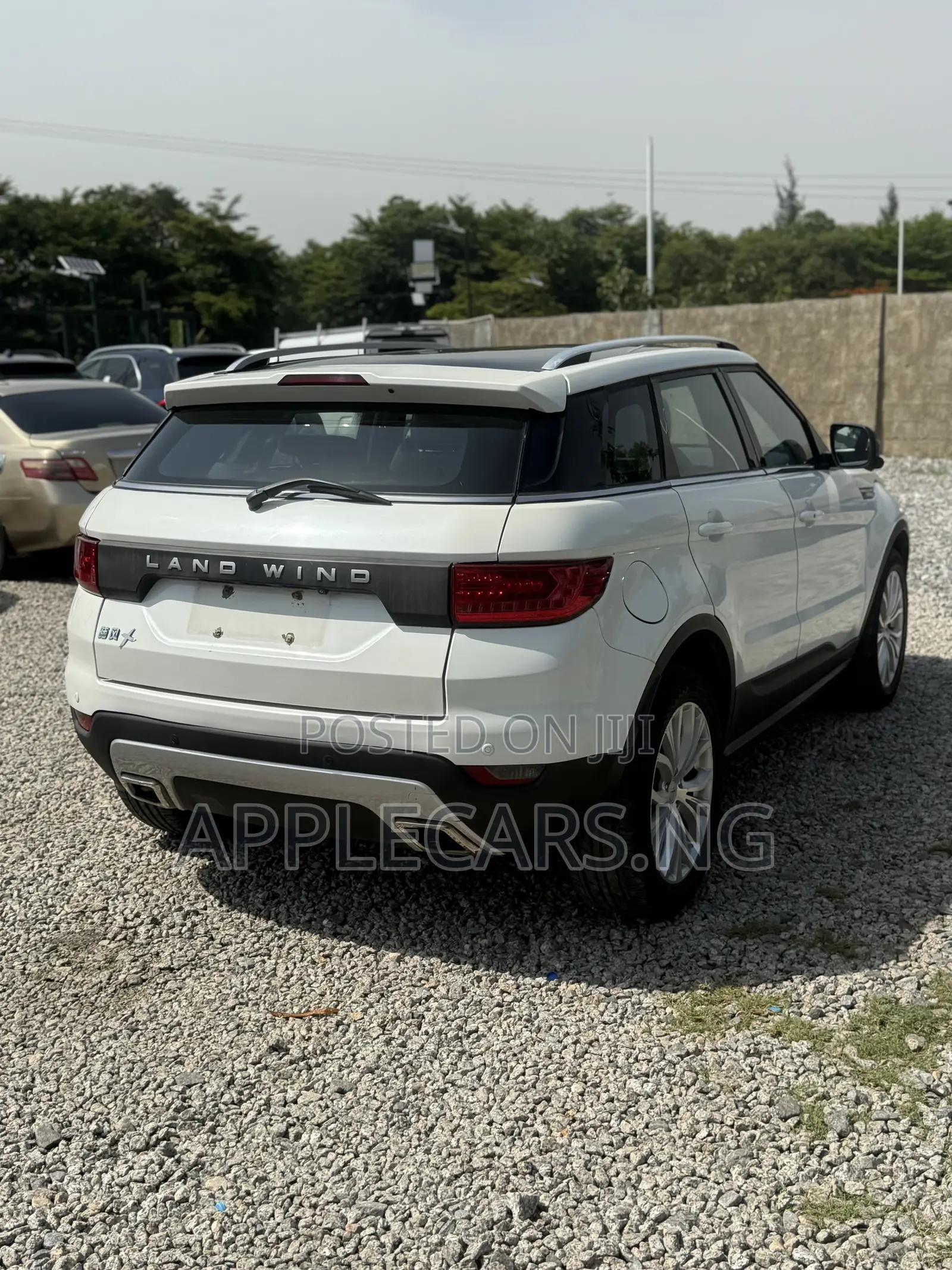 Car 2016 White