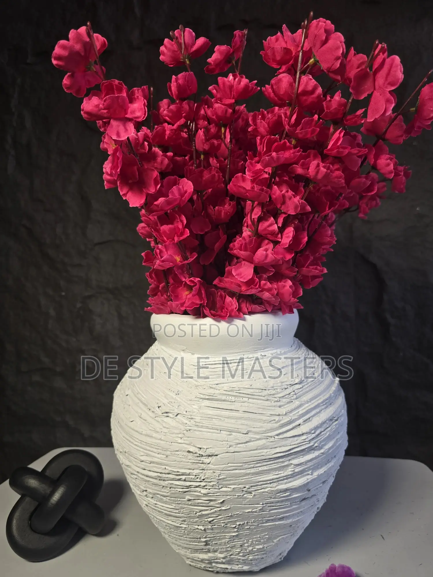Classy White Decorative Flower Vbase