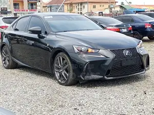 Lexus IS 2018 Silver