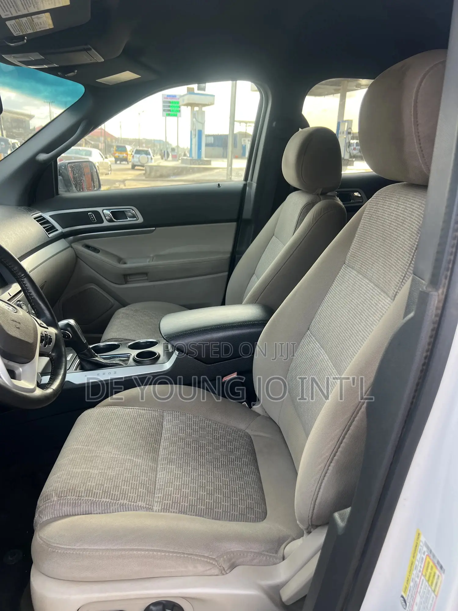 Ford Explorer 2012 White