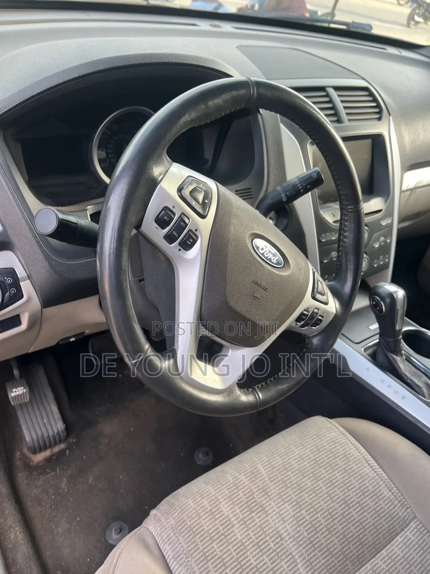 Ford Explorer 2012 White