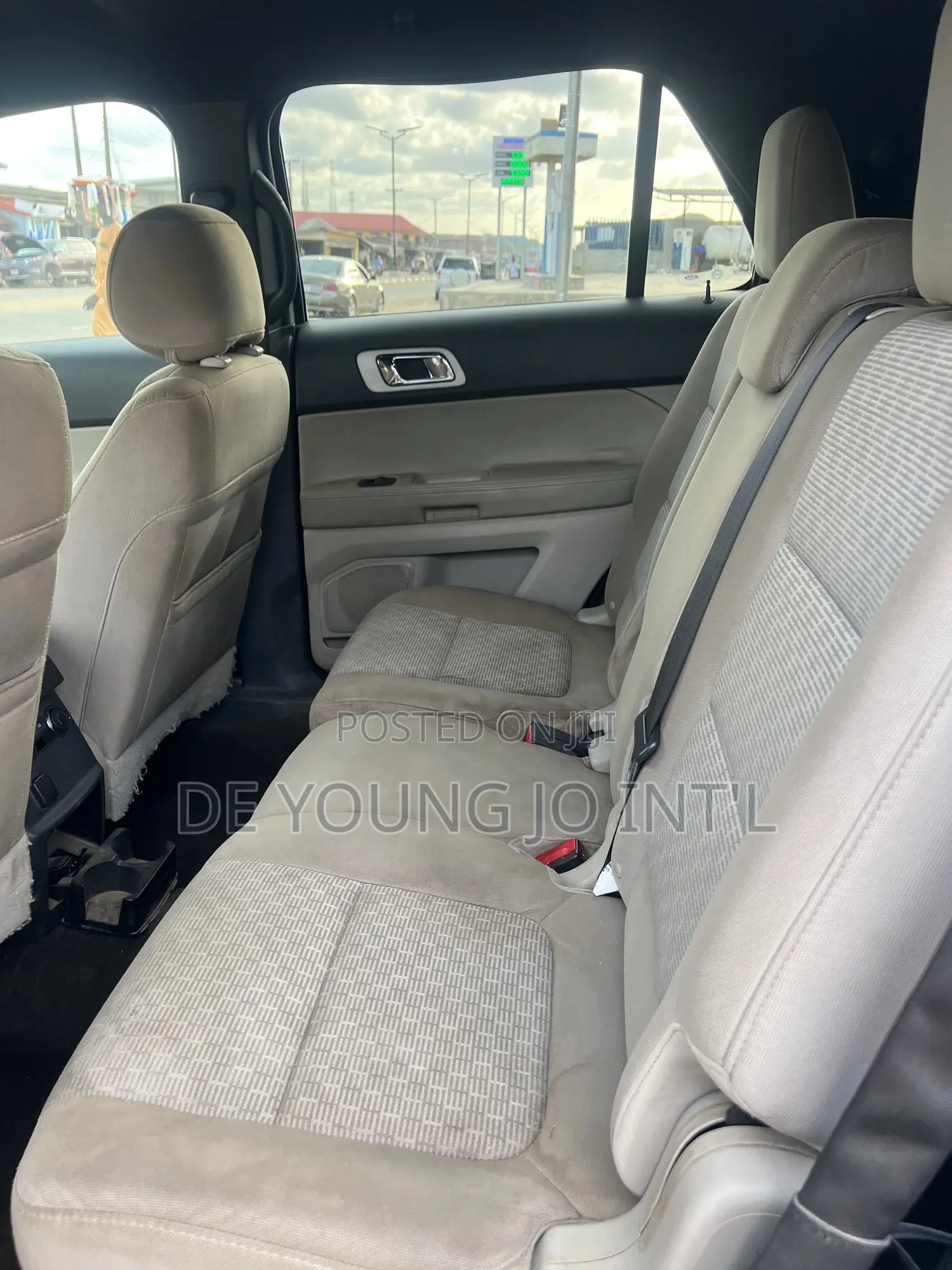 Ford Explorer 2012 White
