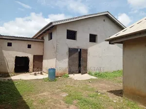 400sqm of Ware House at Bakatari Off Abeokuta Road Off Apata Ibadan