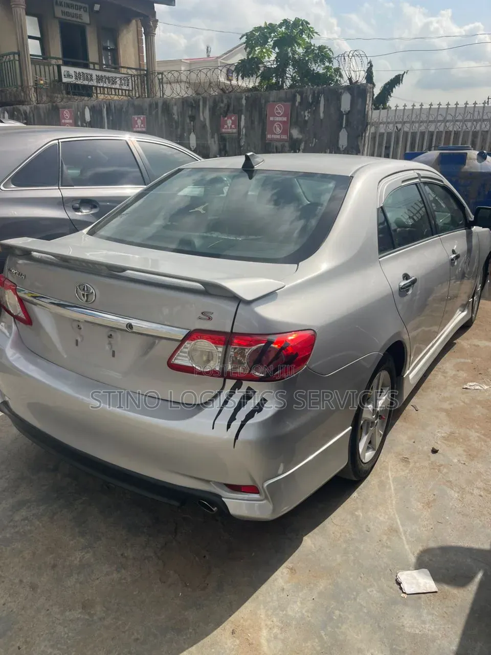 Toyota Corolla 2012 Silver