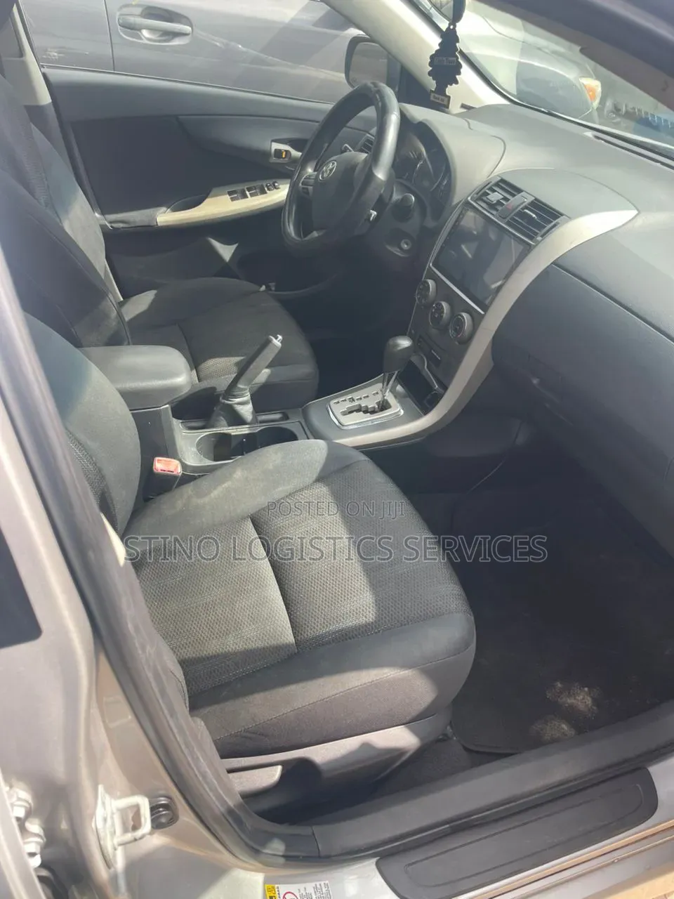 Toyota Corolla 2012 Silver