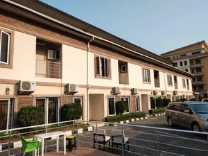 5bdrm Duplex in Oniru Estate for rent