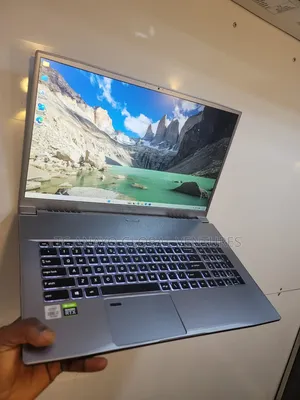 Laptop MSI MSI Sword 17 18GB Intel Core i7 SSD 1T