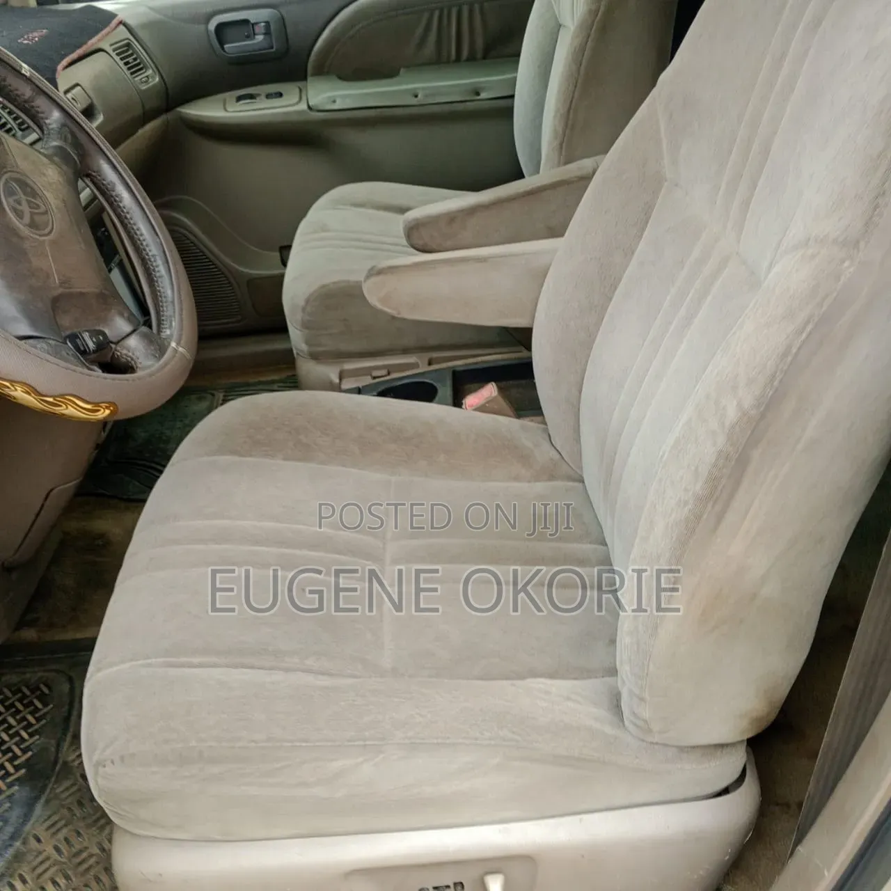 Toyota Sienna 2000 Silver