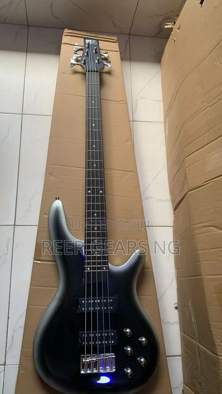 Grey Sr305 Ibanez Bass Guitar 5 Strings