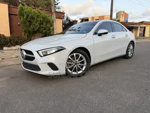Mercedes-Benz 220 2020 White