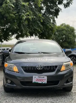 Toyota Corolla LE 4dr Sedan (1.8L 4 cyl 4A) 2009 Gray