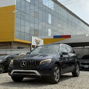 Mercedes-Benz GLC-Class 2016 Blue