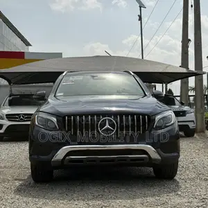 Mercedes-Benz GLC-Class 2016 Blue