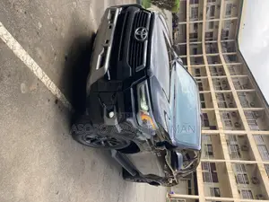 Toyota Hilux 2023 Black