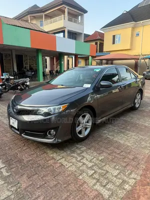Toyota Camry SE Limited Edition 4dr Sedan (2.5L 4cyl 6A) 2012 Gray