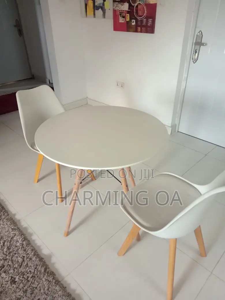 Round Dining Table With 2 Chairs