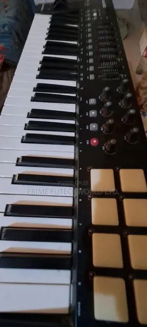 M Audio Oxygen 49 Midi Controller