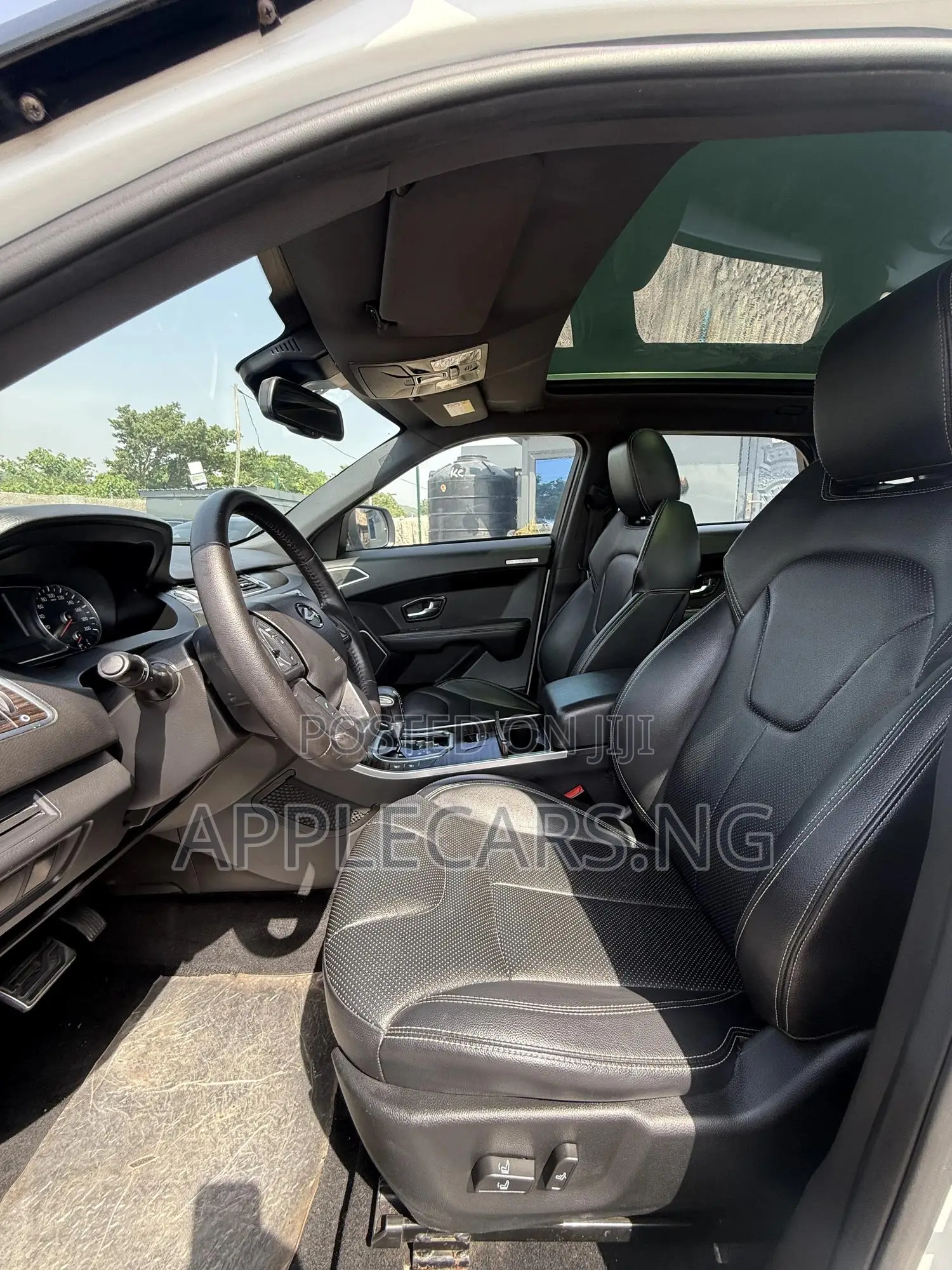 Car 2016 White