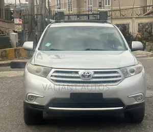Toyota Highlander 2012 Silver