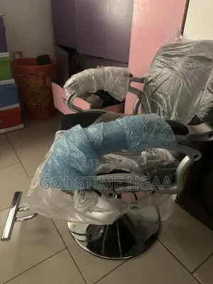 Barbing Chair