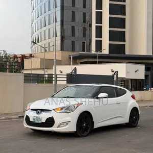 Hyundai Veloster Automatic 2012 White
