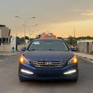 Hyundai Sonata Sport Sedan FWD (2.4L 4cyl 6A) 2016 Blue