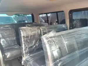 Toyota HiAce 2010 Black