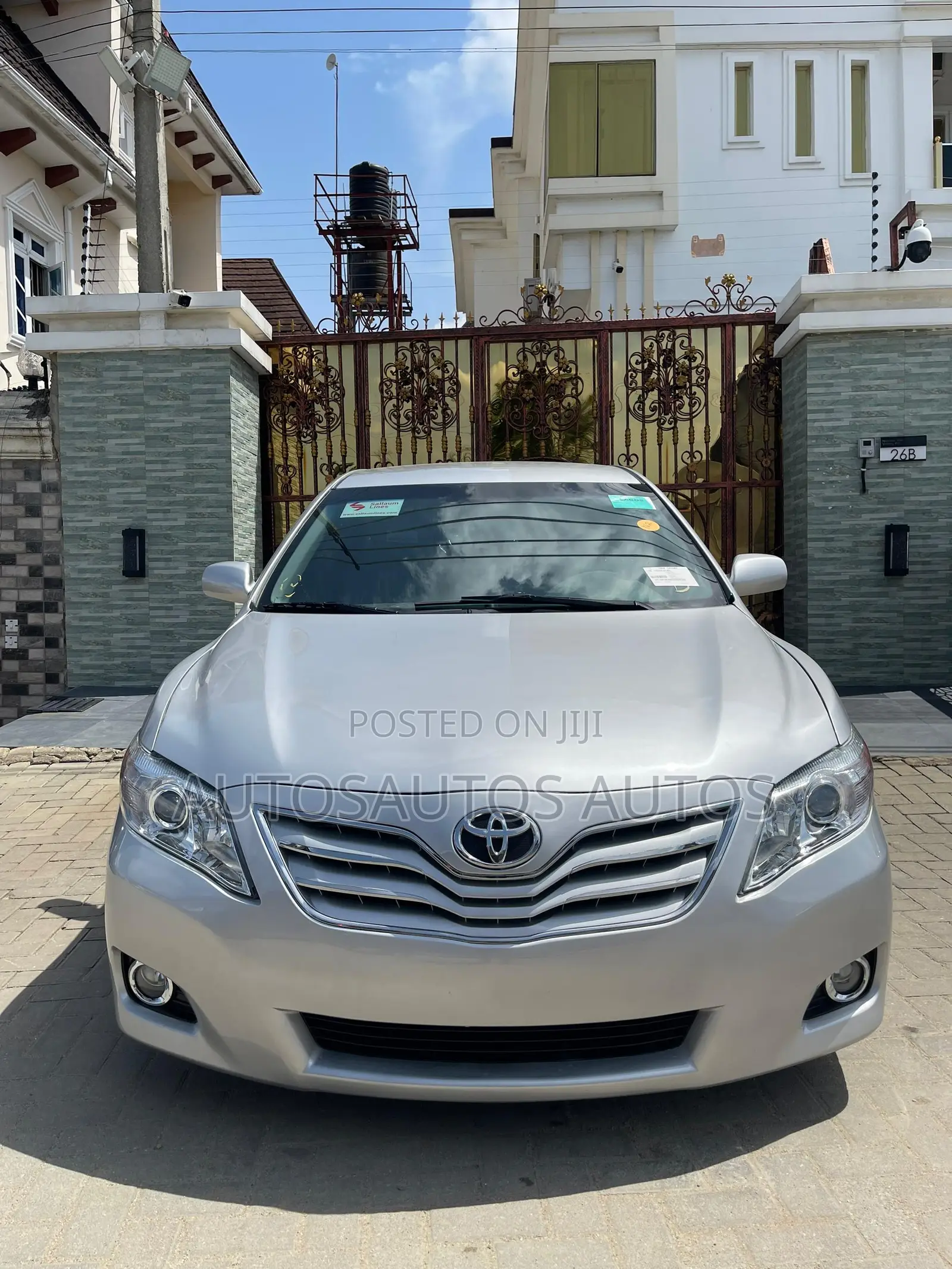 Toyota Camry 2010 Silver