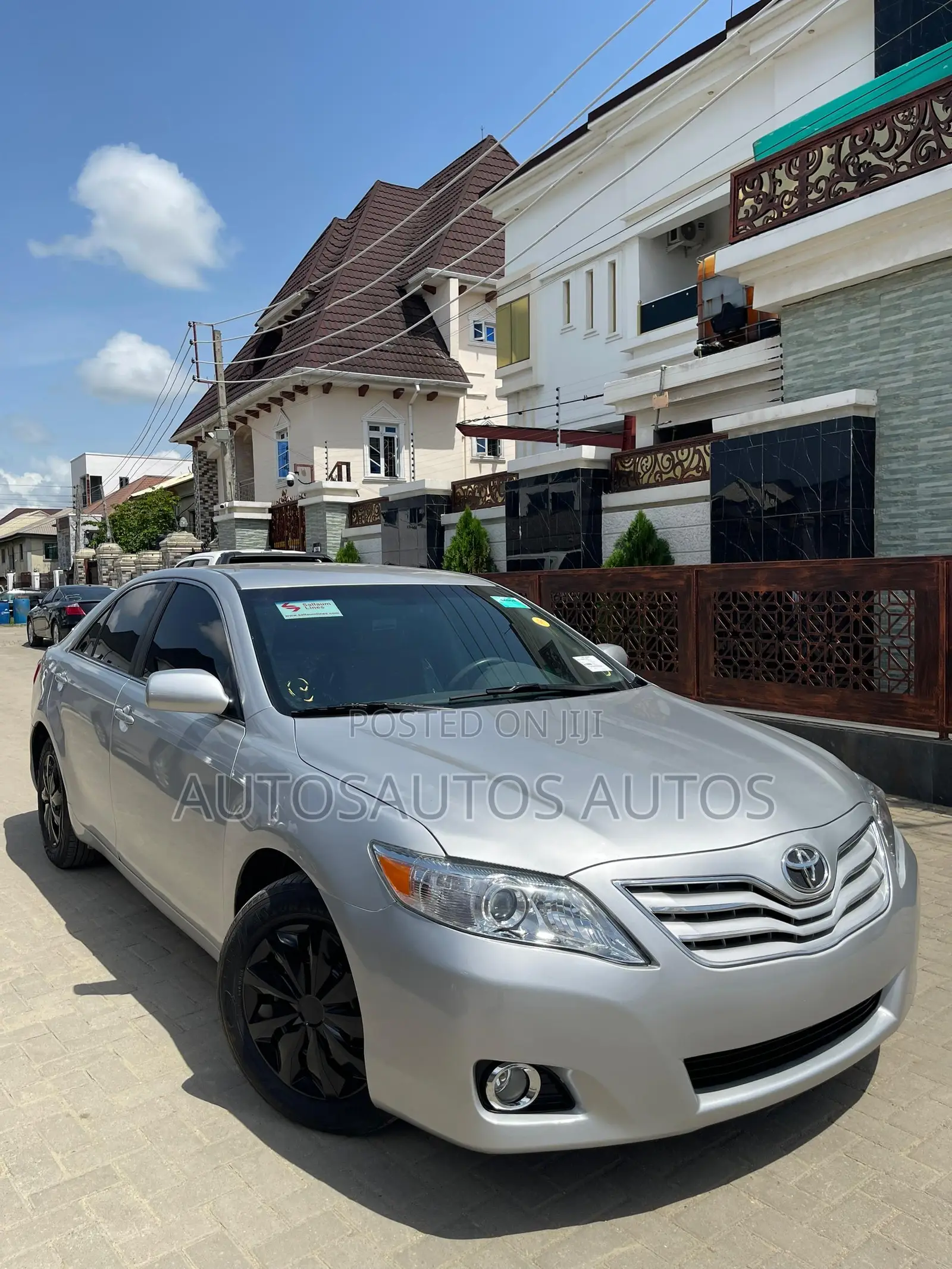 Toyota Camry 2010 Silver