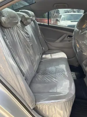 Toyota Camry 2010 Silver