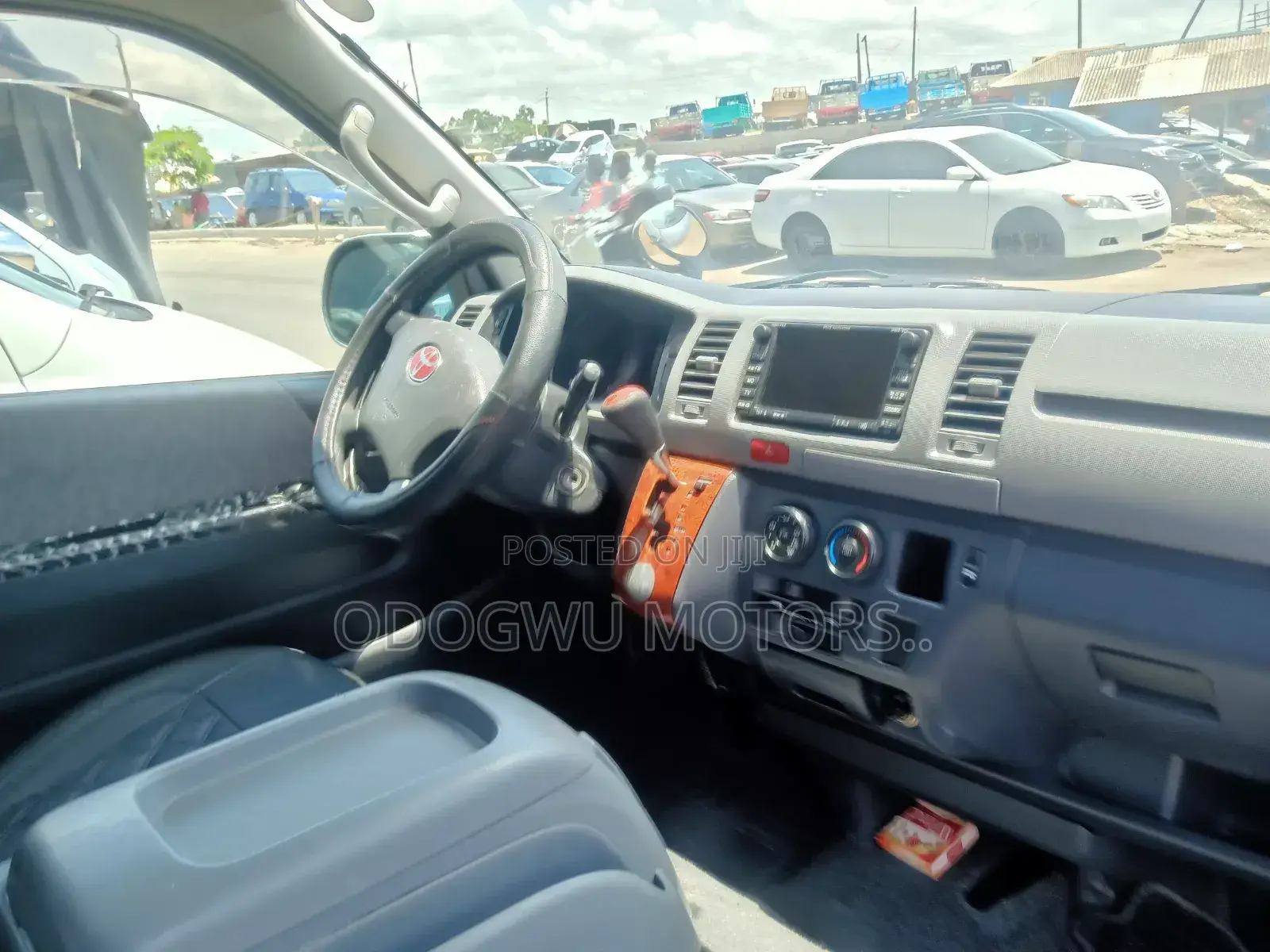 Toyota HiAce 2008 Silver