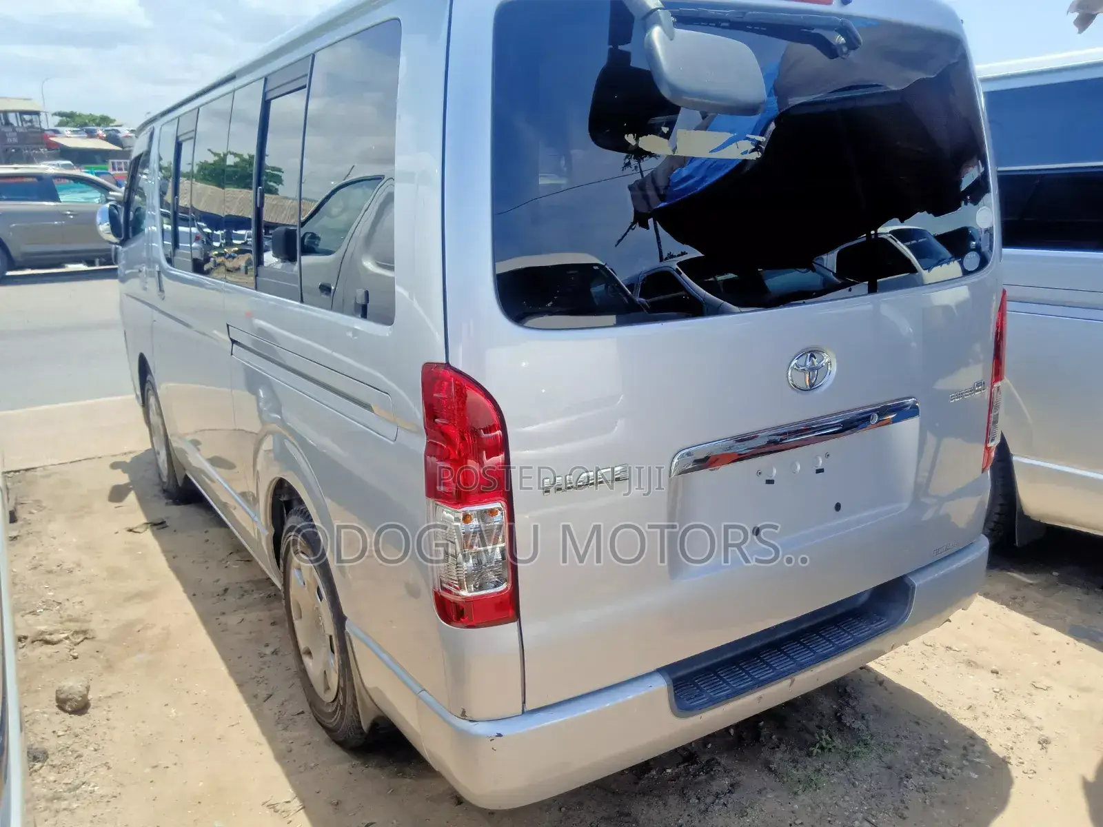Toyota HiAce 2008 Silver