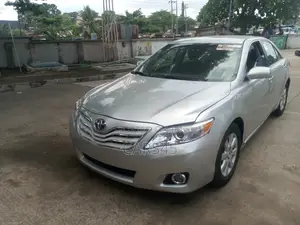 Toyota Camry 2011 Silver