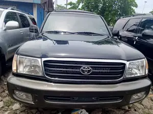 Toyota Land Cruiser 90 Automatic 2002 Black