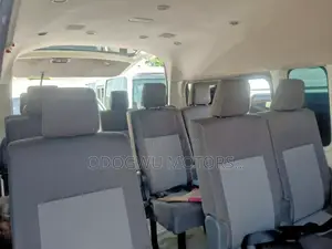 Toyota HiAce 2021 White
