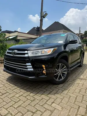 Toyota Highlander XLE 4x2 V6 (3.5L 6cyl 8A) 2017 Black