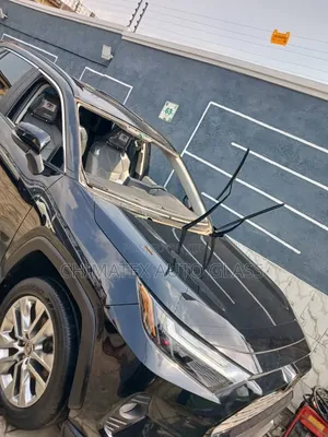 Toyota Rav4 2019 Windscreen Glass Available Installed at Chimatex