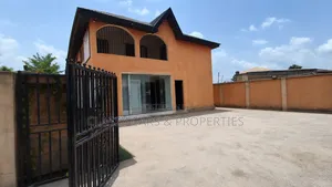 12bdrm Block of Flats in Ibadan for sale