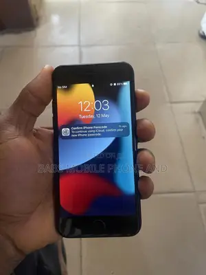 Apple iPhone 7 32 GB Black
