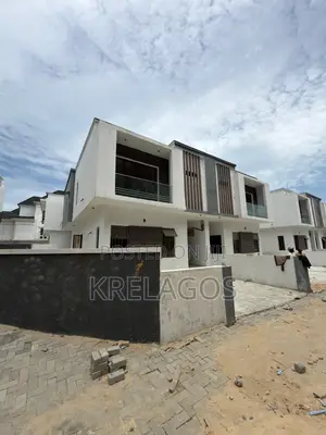 4bdrm Duplex in Ologolo for sale