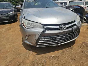 Toyota Camry LE 4dr Sedan (2.5L 4cyl 6A) 2016 Gray