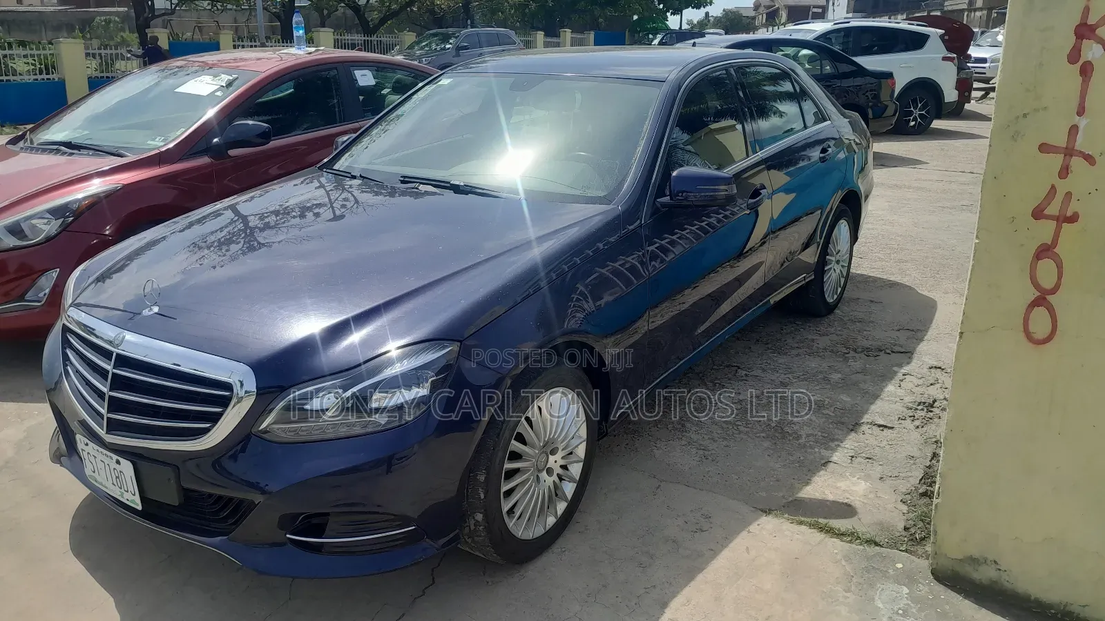 Mercedes-Benz E200 2016 Blue