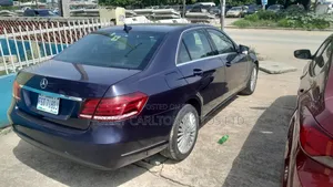 Mercedes-Benz E200 2016 Blue