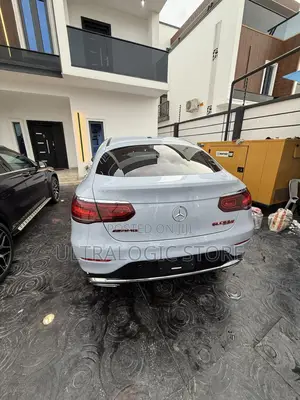 Mercedes-Benz GLC-Class 2021 White