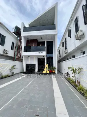 5bdrm Duplex in Ikota for sale