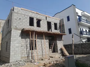 6bdrm Duplex in Dawaki for sale