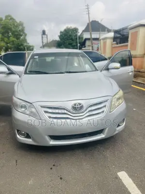 Toyota Camry 2011 Silver